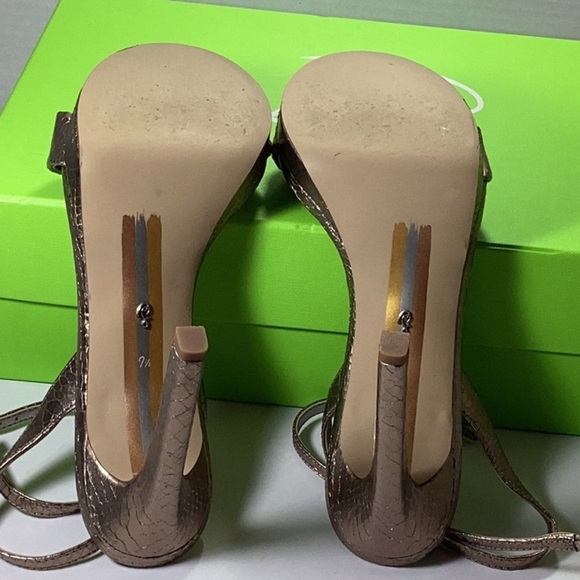 Sam Edelman
Jade Metallic Leather Ankle Strap Platform Dress Sandals - Picture 9 of 9